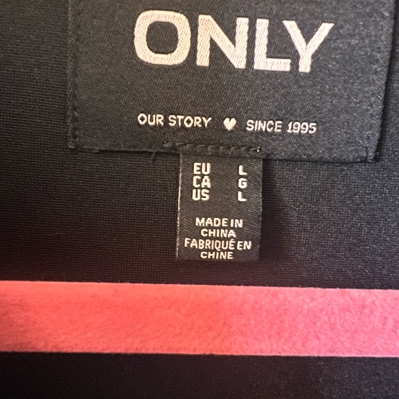 ONLY Black Fringe Cropped Faux Suede Jacket - Picture 3 of 7